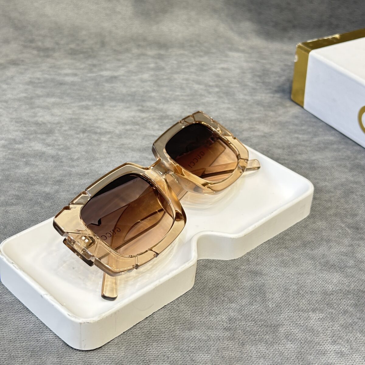 Gucci Şeffaf Kahve İthal Kadın Güneş Gözlüğü E1053 - Görsel 4